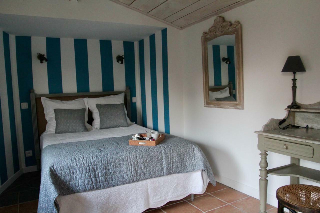 ホテルLe Clos Du Gorion Saint-Sulpice-et-Cameyrac エクステリア 写真