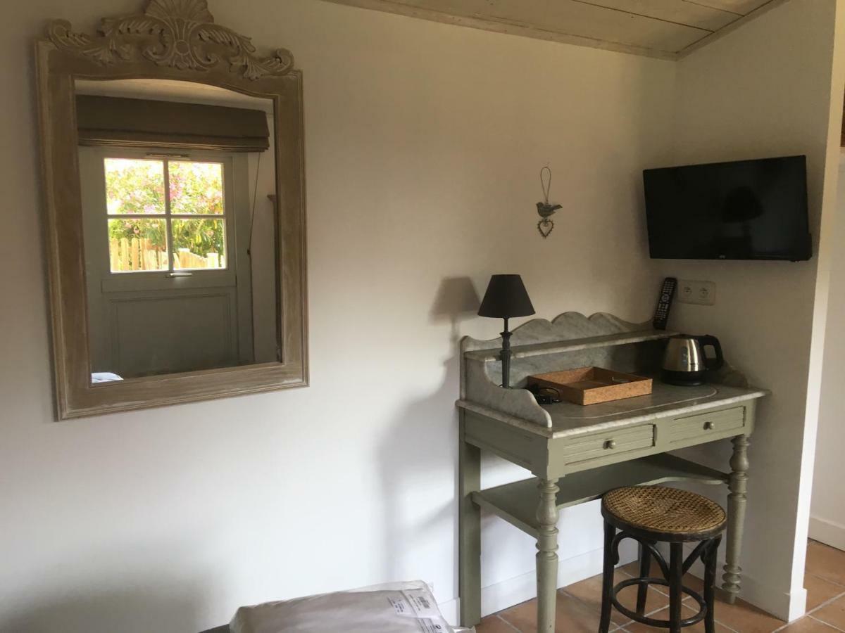 ホテルLe Clos Du Gorion Saint-Sulpice-et-Cameyrac エクステリア 写真